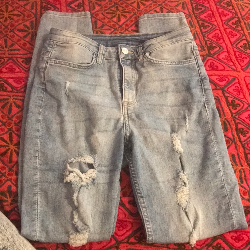 H&M Distressed jeans